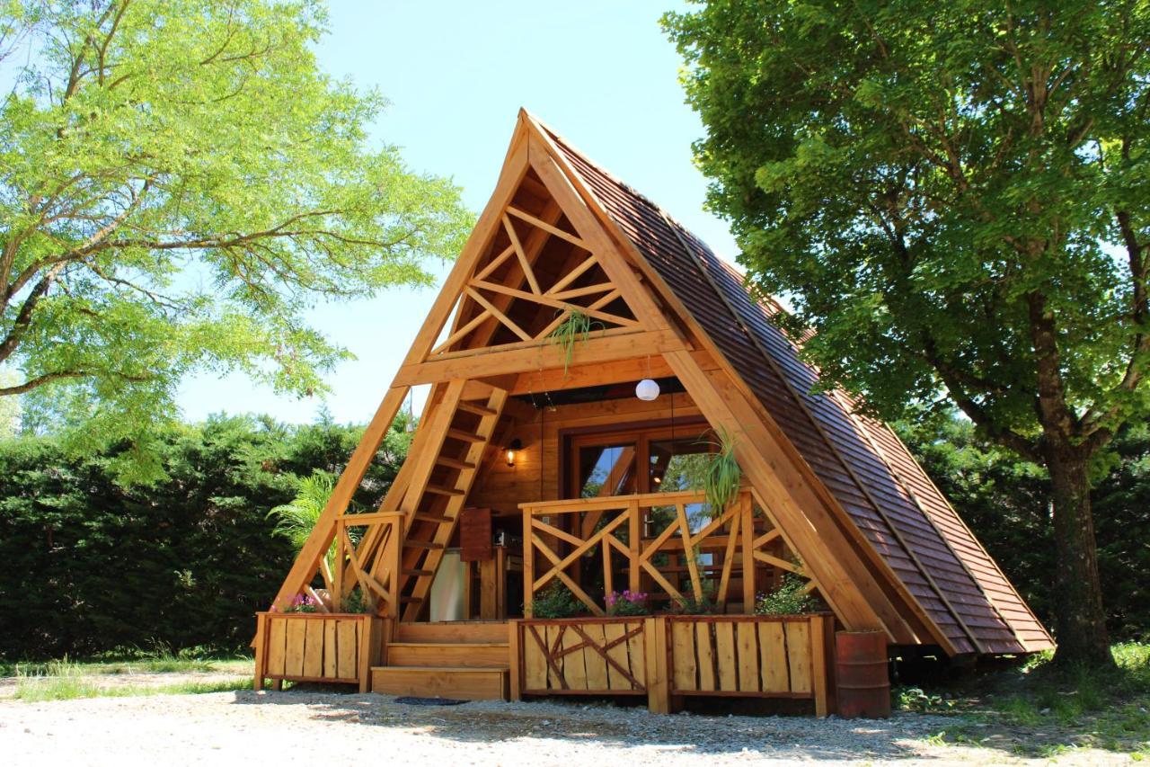 Habitat Createur - Hebergements Insolites Au Camping Municipal "Les Ecureuils" Recoubeau-Jansac 外观 照片