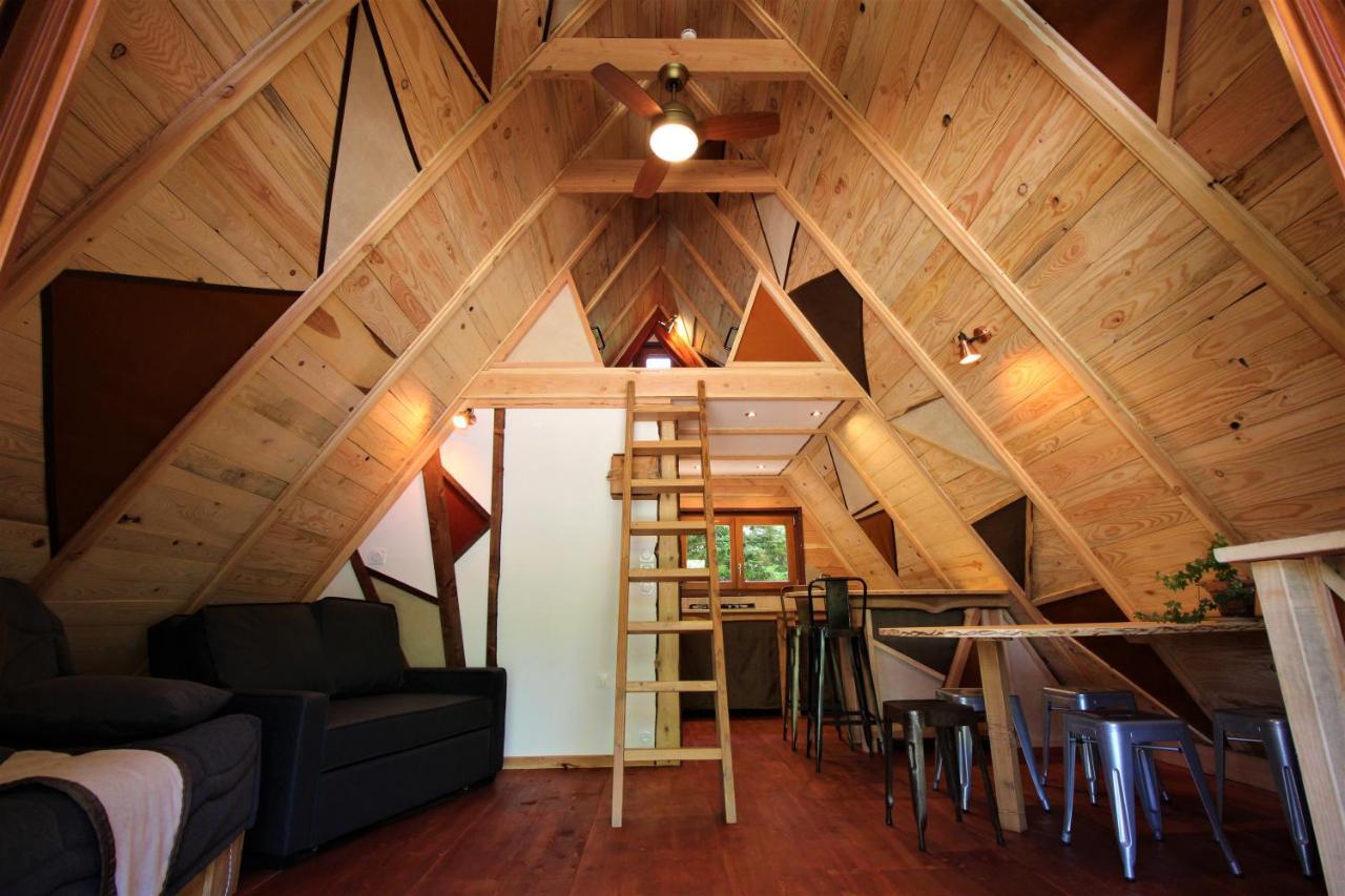 Habitat Createur - Hebergements Insolites Au Camping Municipal "Les Ecureuils" Recoubeau-Jansac 外观 照片