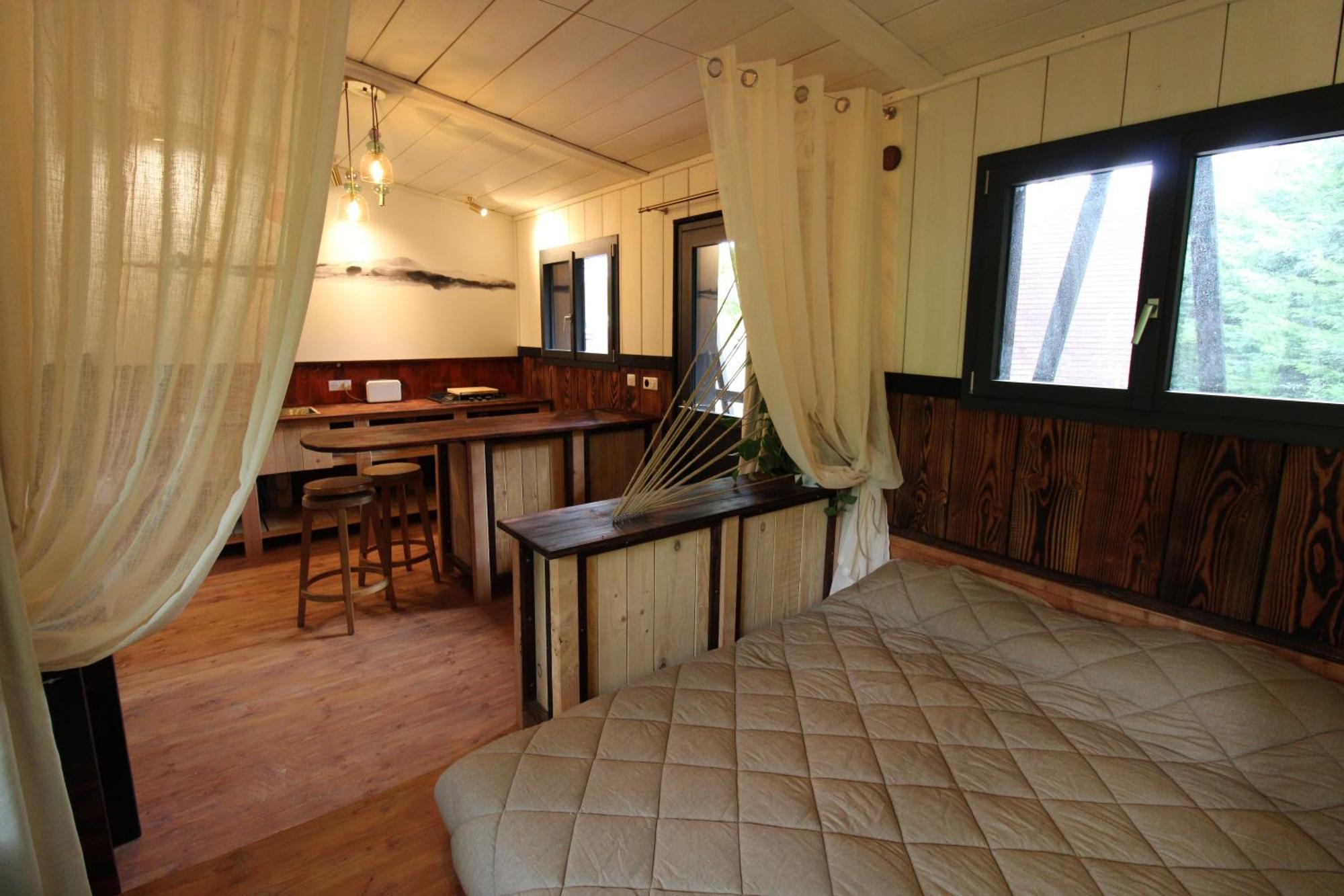 Habitat Createur - Hebergements Insolites Au Camping Municipal "Les Ecureuils" Recoubeau-Jansac 外观 照片